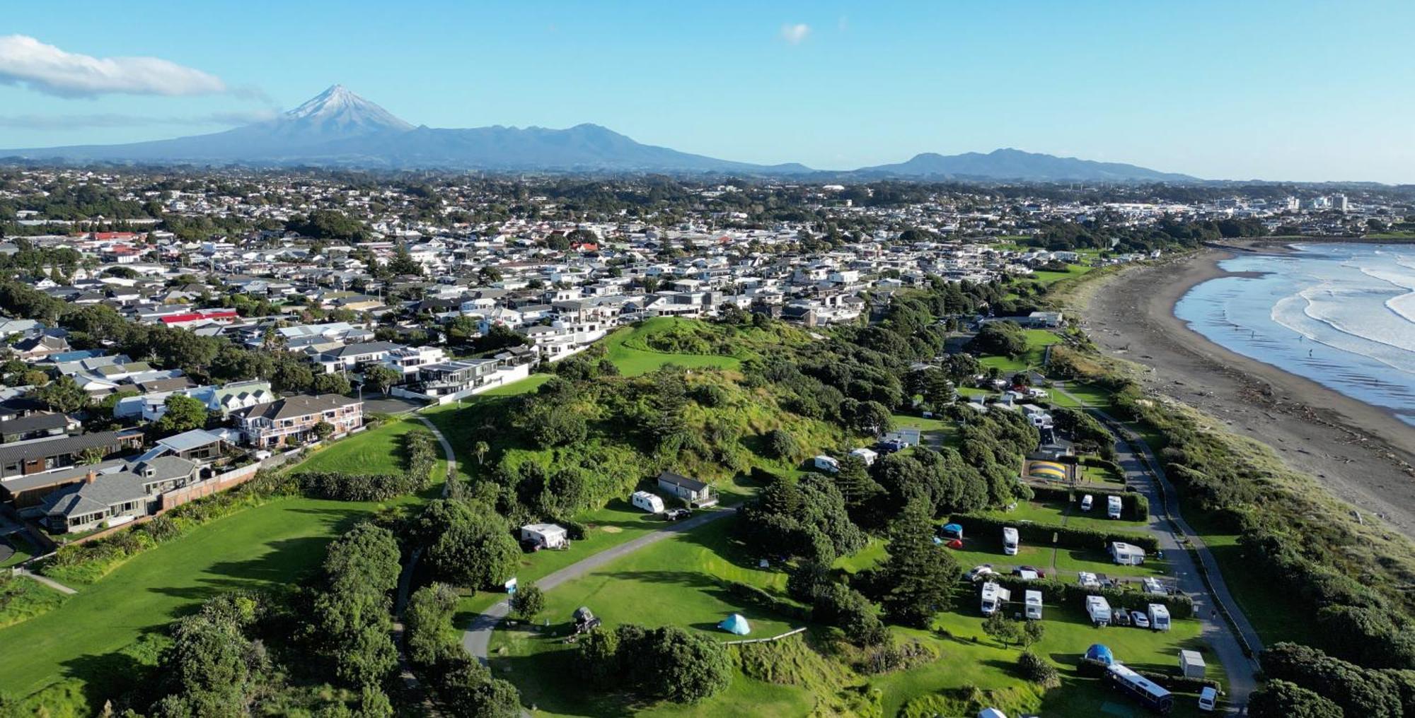 Fitzroy Beach Holiday Park ニュープリマス エクステリア 写真
