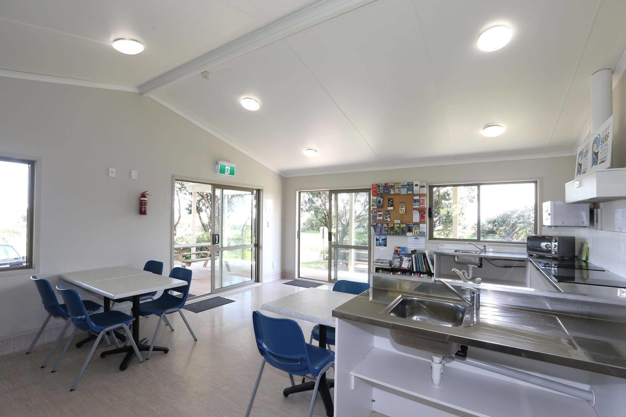 Fitzroy Beach Holiday Park ニュープリマス エクステリア 写真
