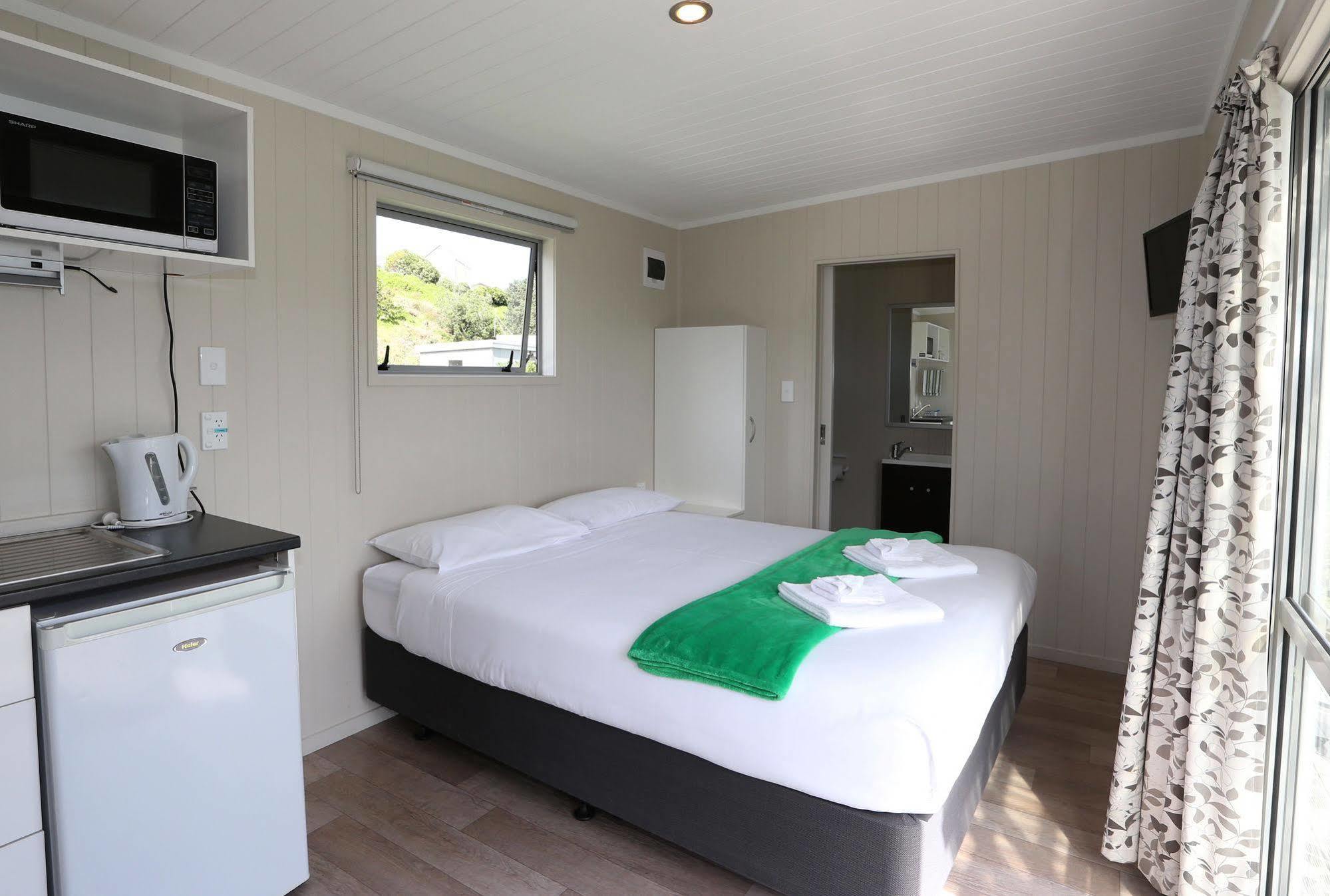 Fitzroy Beach Holiday Park ニュープリマス エクステリア 写真