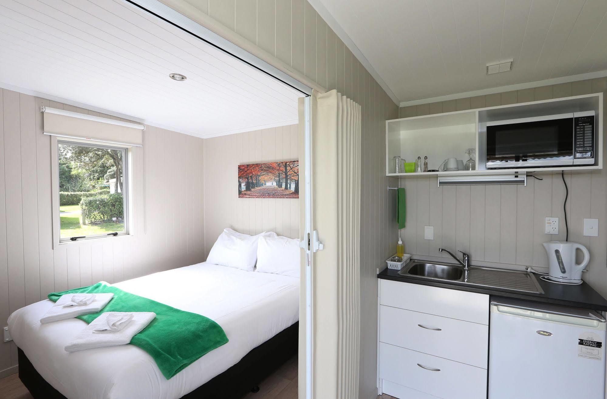 Fitzroy Beach Holiday Park ニュープリマス エクステリア 写真
